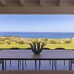 Sea View Whit Pool 别墅